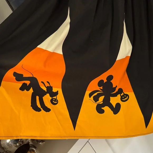 Disney Her Univedse Trick or Treaters Dress NWT - Picture 2 of 9